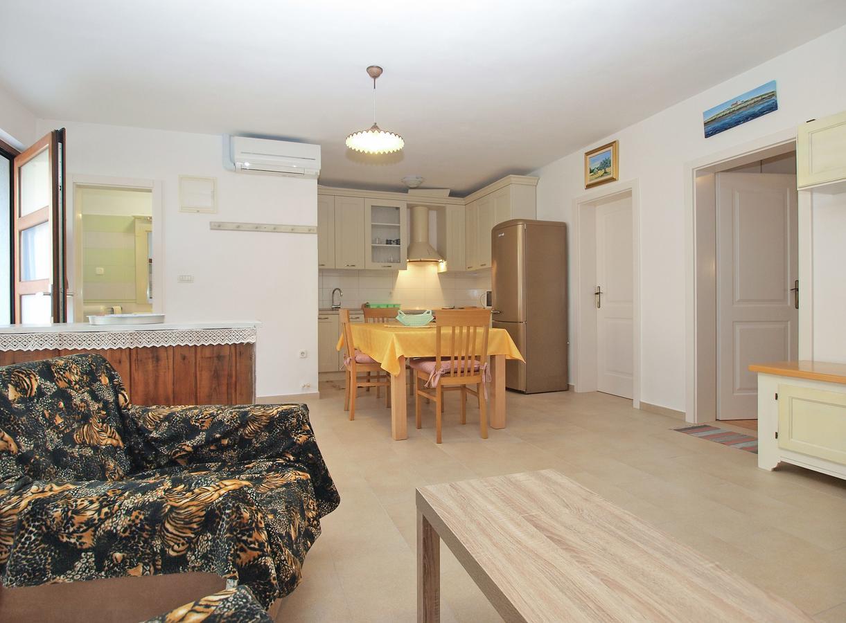 Apartments Ana 1707 Banjole Zewnętrze zdjęcie